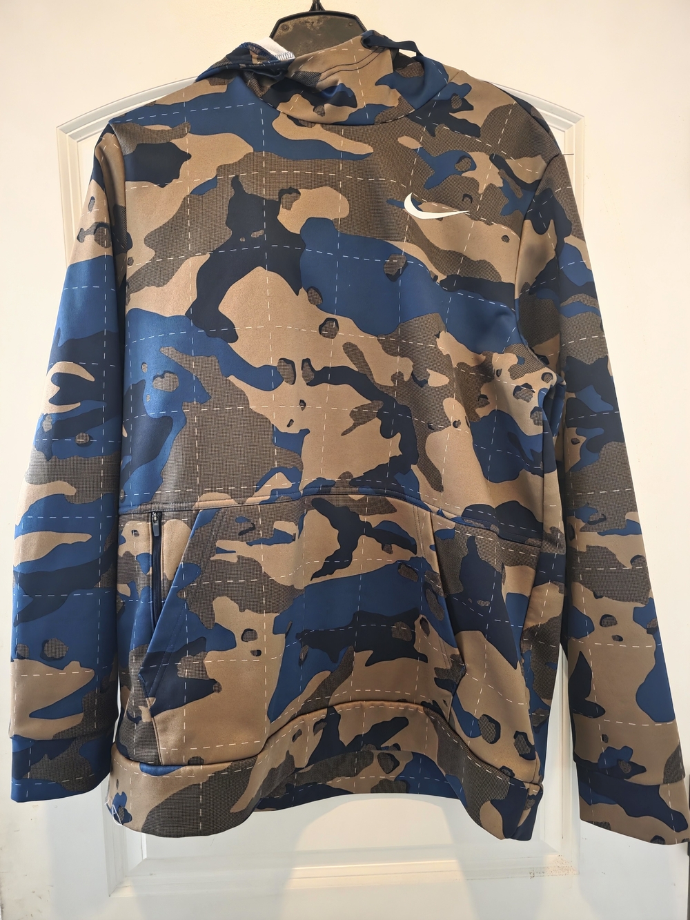 Nike Men’s Blue and Tan Camo Crewneck Hoodie